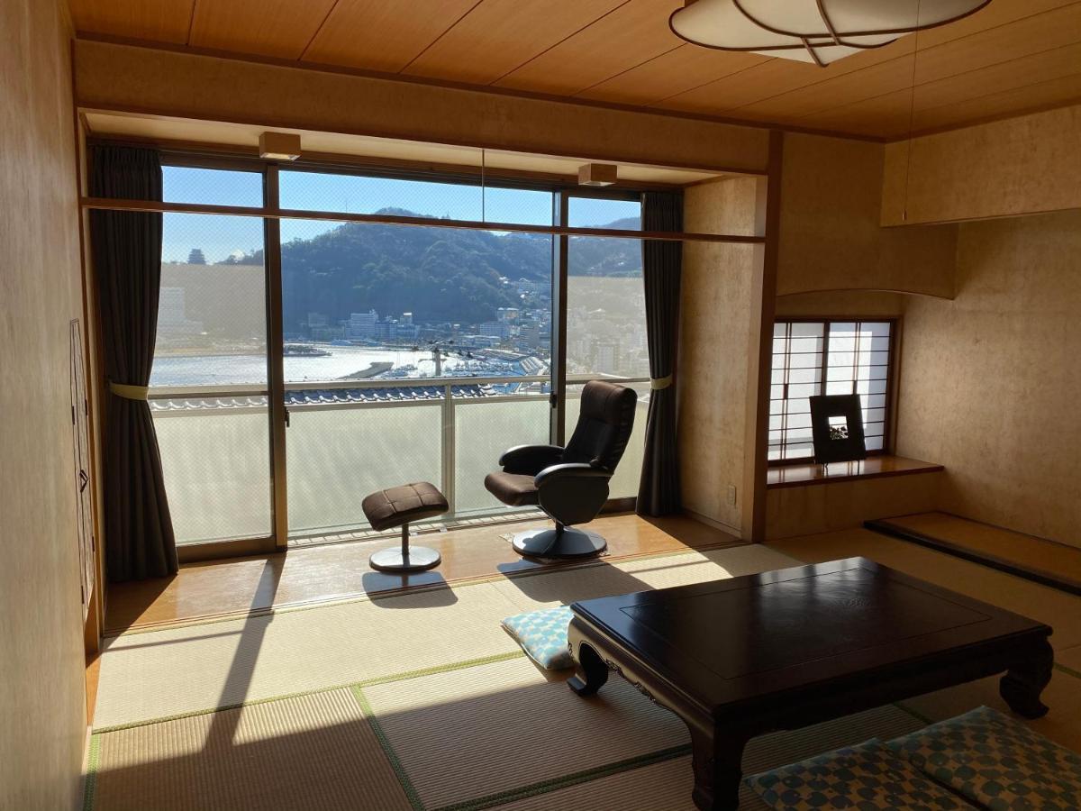 Atami Onsen Guest House Megumi Экстерьер фото