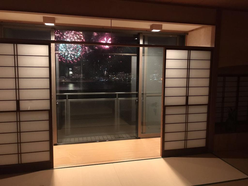 Atami Onsen Guest House Megumi Экстерьер фото